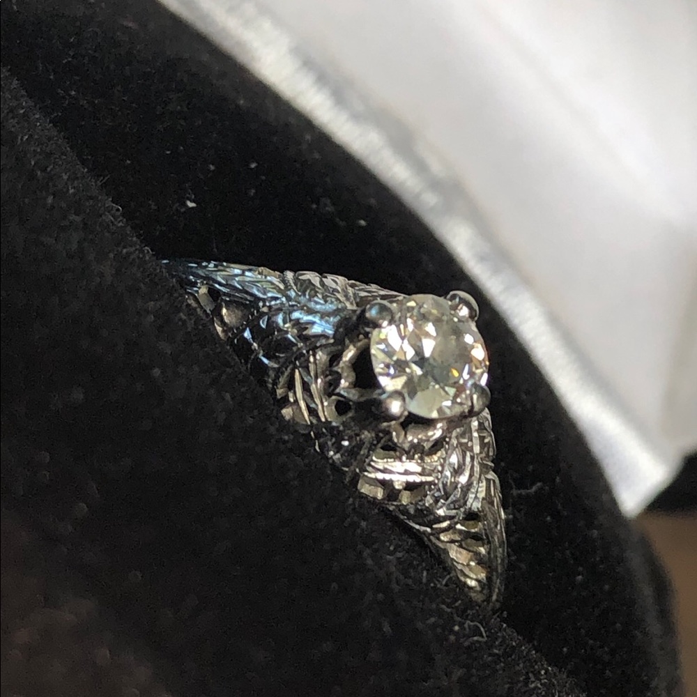 Vintage Diamond Engagement Ring .34 ct - Picture 6 of 8